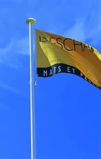 Mats porte drapeau
