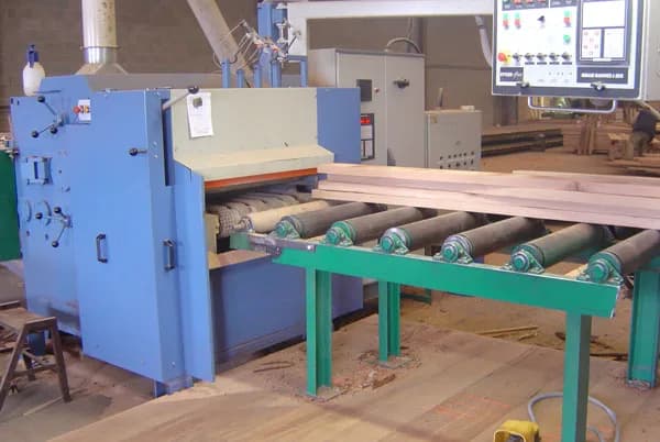 DÉBIT SUR LISTE BOIS SEC