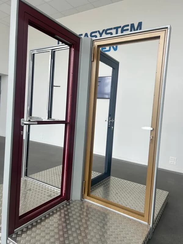 showroom 3.jpg